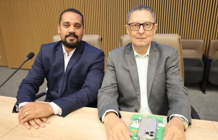 Câmara realiza Sessão Solene para entrega da Comenda Norberto Teixeira ao pastor Neuton Pereira Abreu
